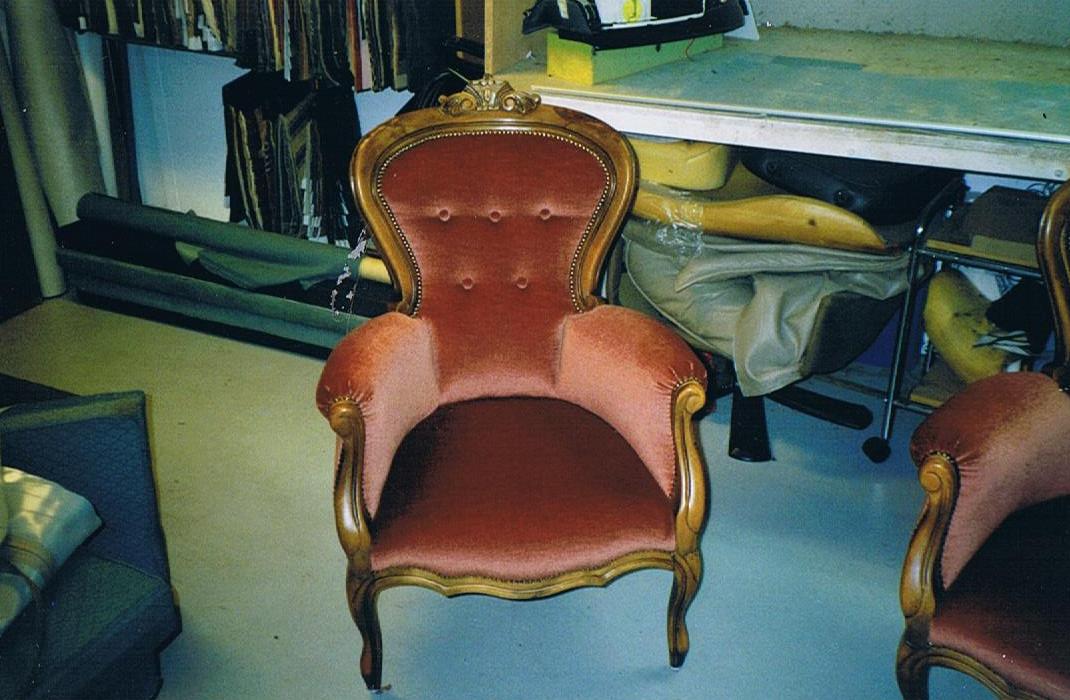 Klassieke stoel van oud naar nieuw